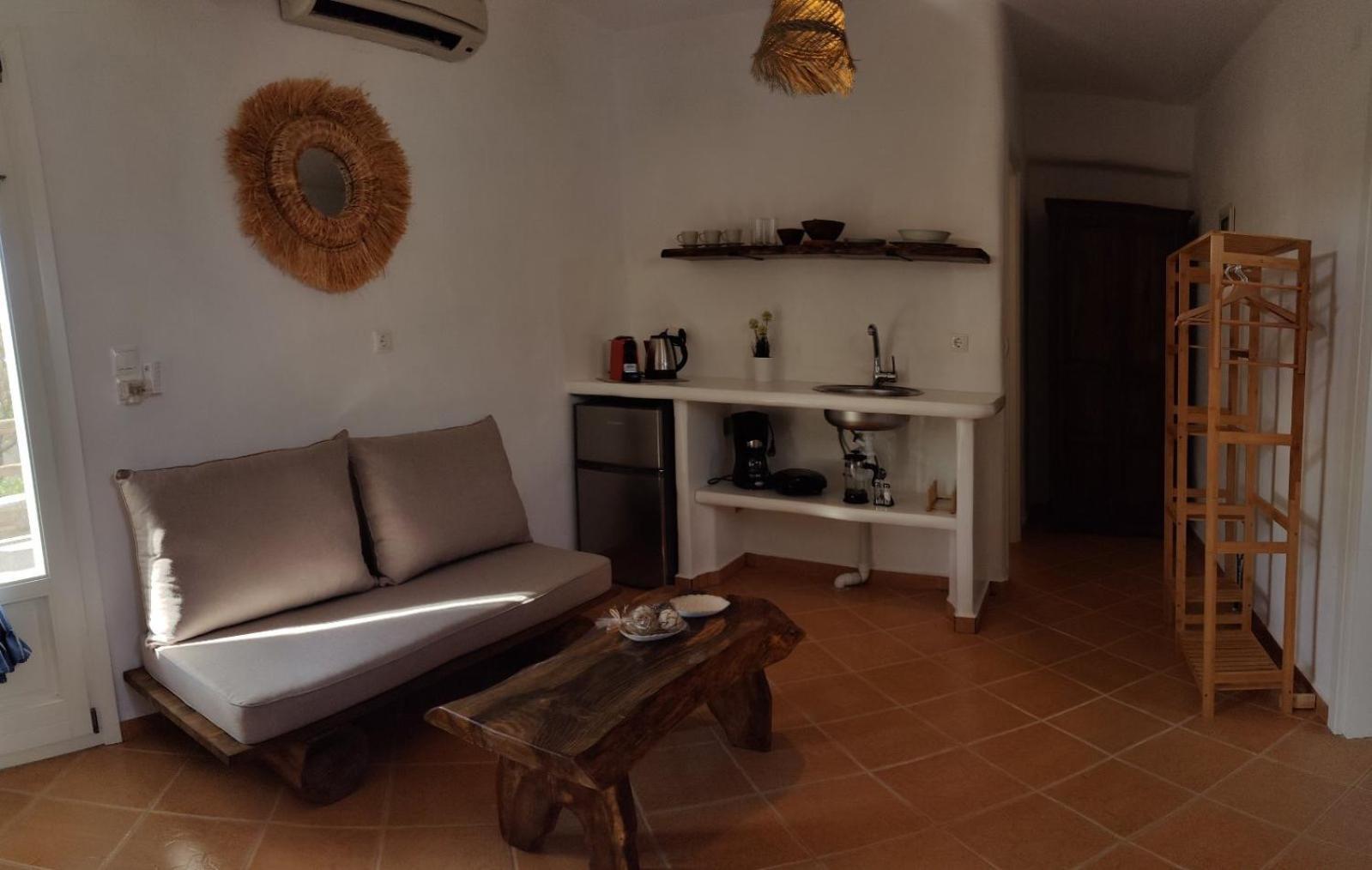 Syros Apartments Suites Chryssonisos Kíni Kültér fotó